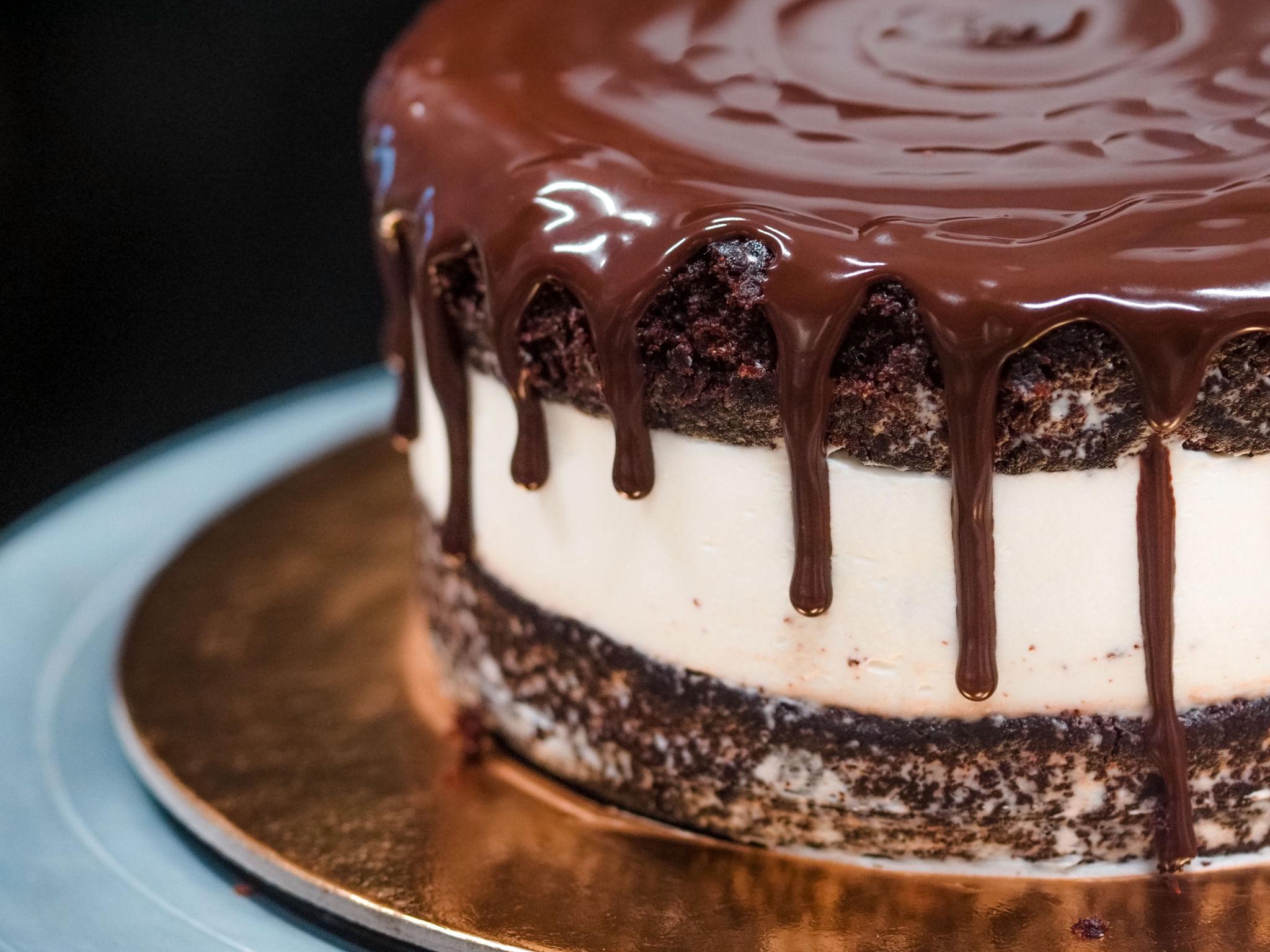 custom cakes near me